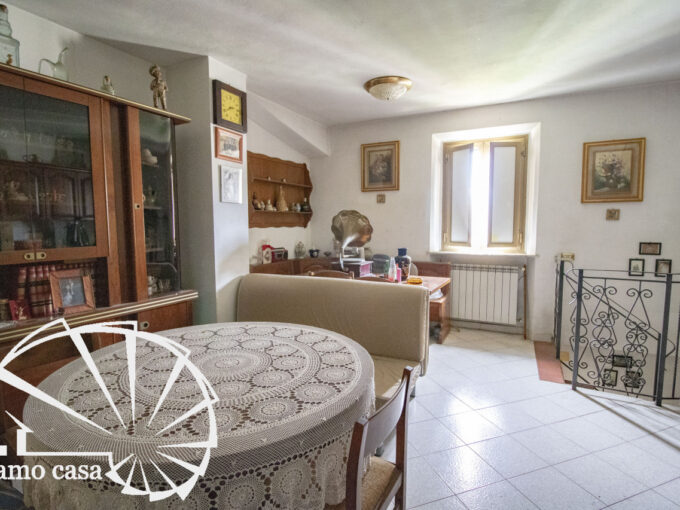 Signa pressi Piazza Cavour. Casa indipendente con garage